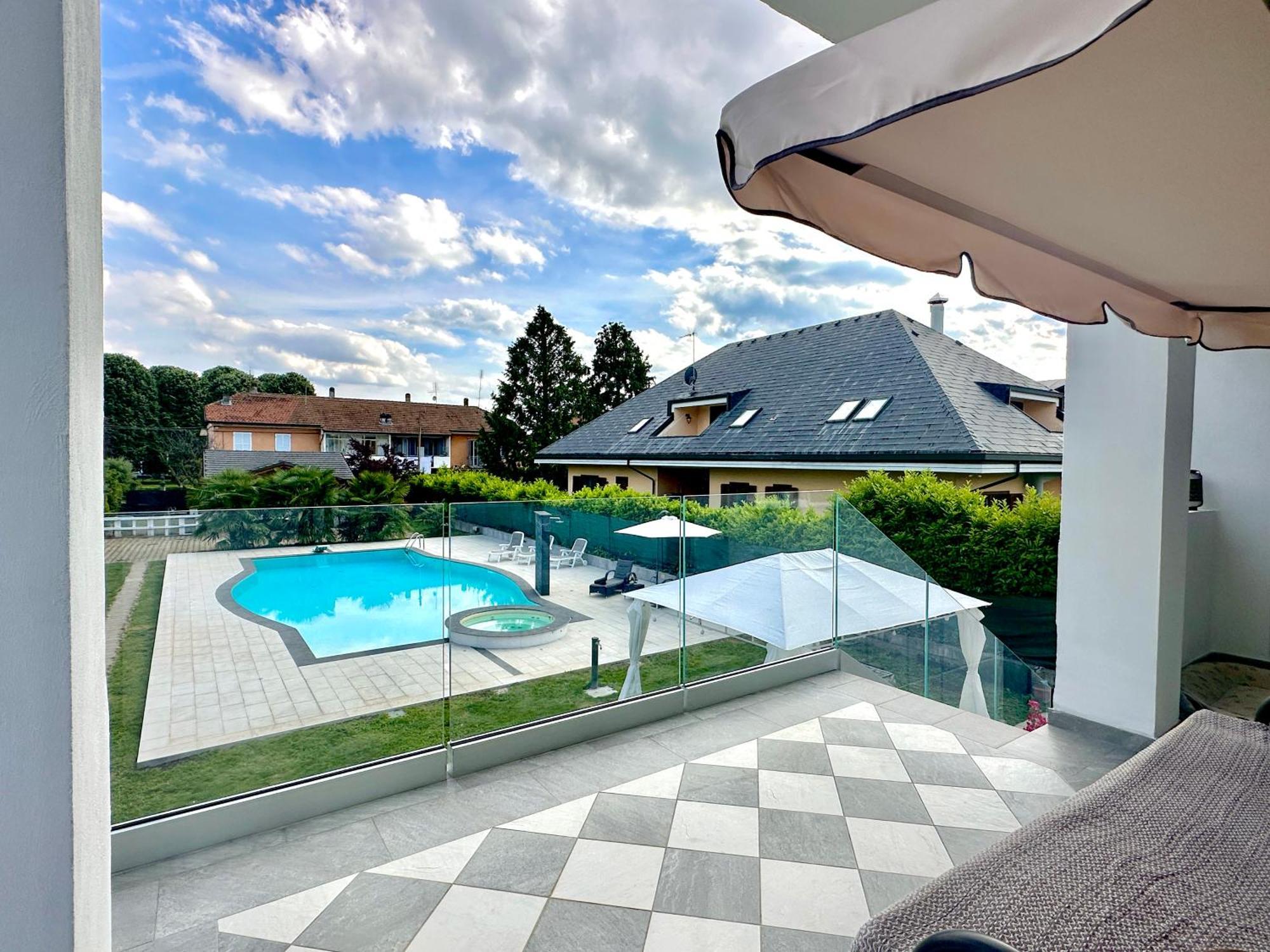 Appartamento In Villa Con Piscina Privata E Jacuzzi Ad Uso Esclusivo Rivarolo Canavese Εξωτερικό φωτογραφία